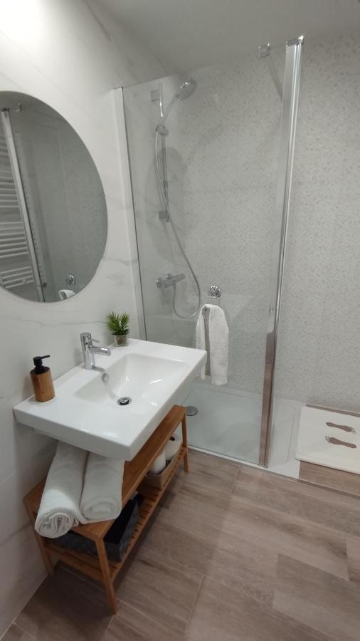 Habitacion Con Bano Privado Bilbao Esterno foto