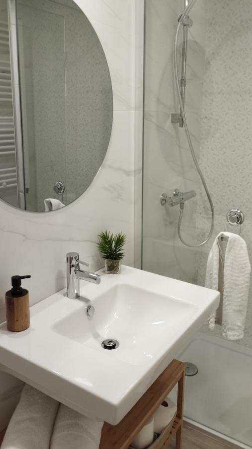 Habitacion Con Bano Privado Bilbao Esterno foto